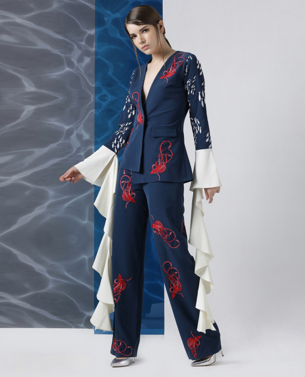 embroidered-pants-suit